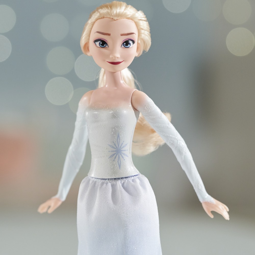 Poupée Princesse Disney Elsa 30 cm et son cheval Nokk interactif 23 cm