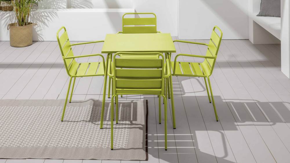 Table de jardin bistrot carrée rabattable et 4 fauteuils en métal